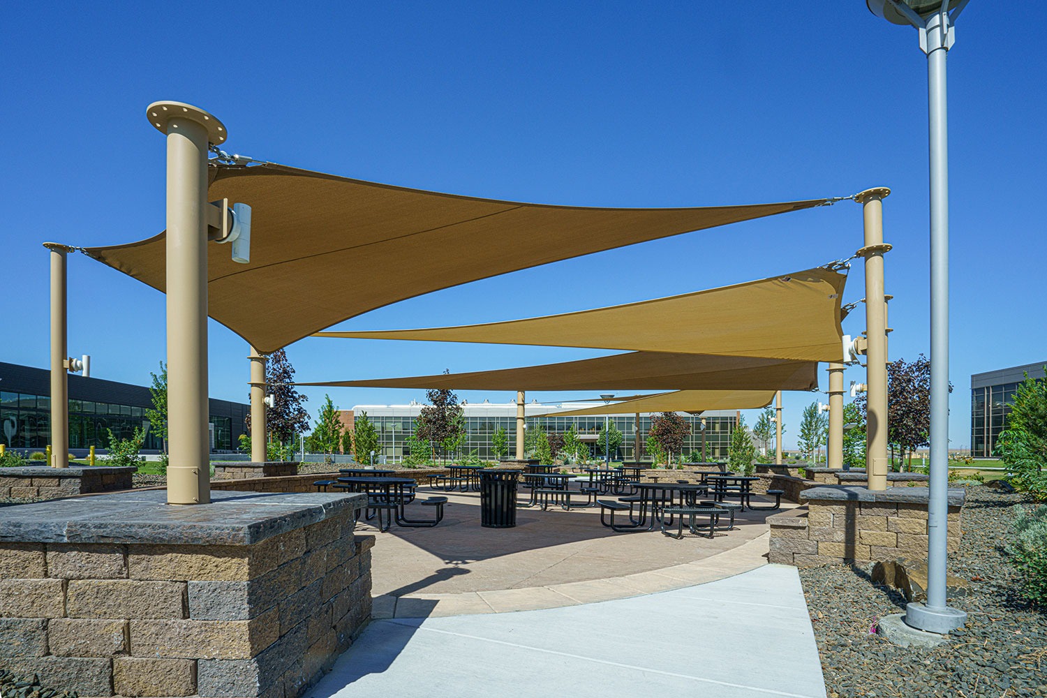 How Business Can Use High Performance Shade Structures & Sales